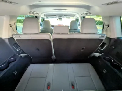 2020 Toyota Highlander Hybrid GXR 4 Cylinder Engine Black Grey SUV GCC