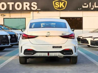 2025 MG 5 180DVVT LUXURY 1.5L 4 Cylinder PETROL Engine White Black Sedan GCC