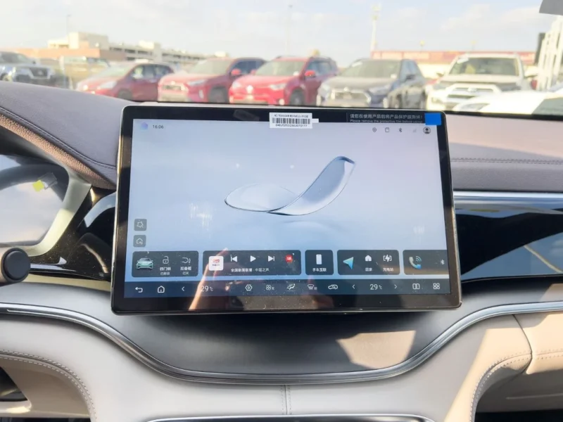 2025 BYD Song Plus Luxury DM-i 1.5L 4 Cylinder Petrol Engine White SUV