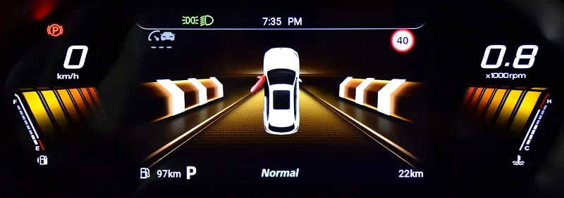 2026 MG ZS Luxury 4 Cylinder Petrol Engine Black Crossover GCC Specs