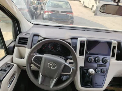 2026 TOYOTA HIACE 2.8L DIESEL GL GRADE 6 Cylinders Engine White Black Van