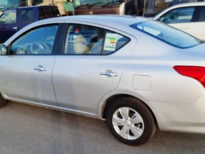 2019 Nissan Sunny Other 4 Cylinder Petrol Engine Silver Beige Sedan GCC Specs