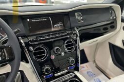 2024 Rolls Royce Cullinan 6.8-liter twin-turbocharged V12 White SUV