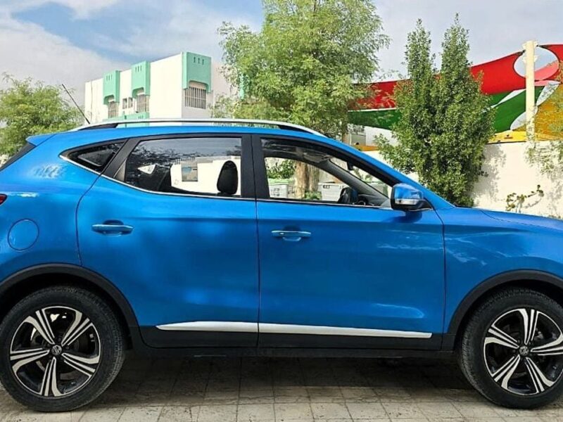 2024 MG ZS LUXURY 1.5 Litre 4 Cylinders Engine AT FWD Blue Beige SUV GCC