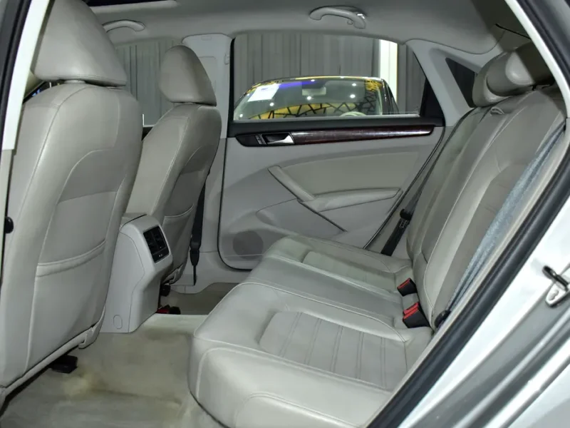 2013 Volkswagen Passat SEL 5 Cylinder Petrol Engine Silver Beige Sedan GCC