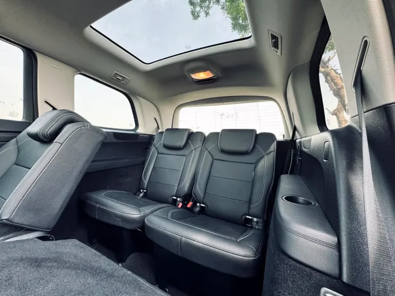 2014 Mercedes-Benz GL-Class GL 550 4Matic 8 Cylinder Engine White Black SUV