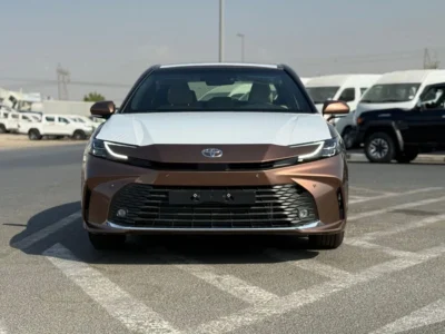 2025 Toyota Camry 2.5L 4 Cylinder Engine LE FWD PETROL Bronze Beige Sedan