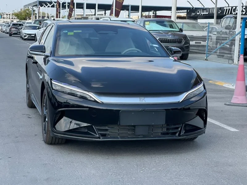 2025 BYD Han DM-i plug-in Hybrid 1.5 Litres 4 Cylinders Engine Black White Sedan FWD