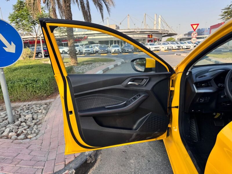 2024 MG GT MG GT 1.5L 4 Cylinder Turbo Engine Yellow Black Sedan