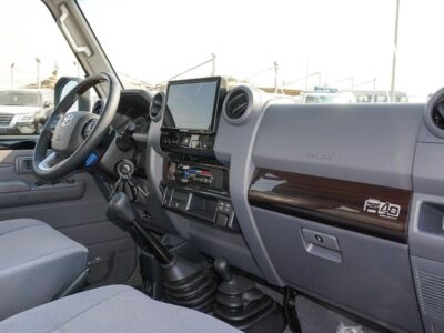 2025 Toyota Land Cruiser Hard Top 4.0L V6 Cylinder Engine AT Black Grey SUV