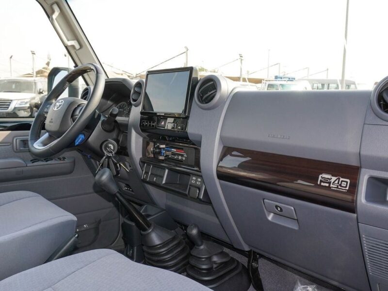 2025 Toyota Land Cruiser Hard Top 4.0L V6 Cylinder Engine AT Black Grey SUV