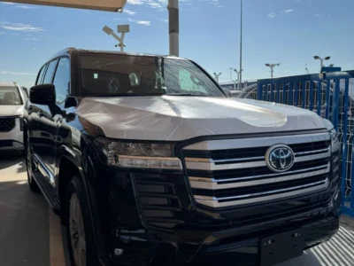 2026 TOYOTA LAND CRUSIER GXR 4.0 Liters 6 Cylinder Petrol Engine Black SUV