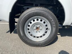 2024 Nissan Navara 2.3 L Turbo-Diesel inline‑4 Cylinder Engine White Black Pick Up