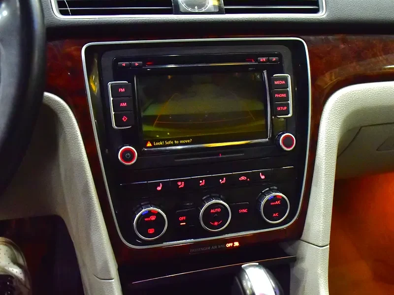 2013 Volkswagen Passat SEL 5 Cylinder Petrol Engine Silver Beige Sedan GCC