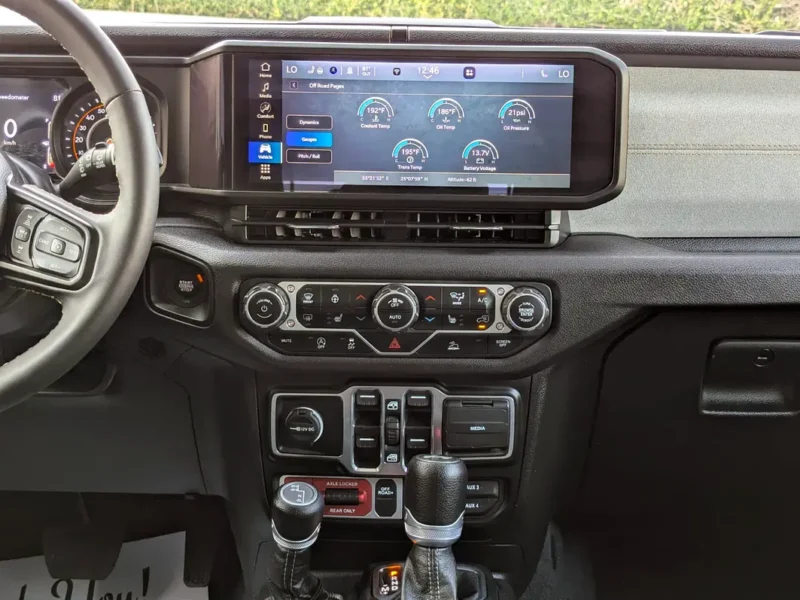 2024 JEEP WRANGLER SPORT 2.0L V4 White Black SUV IN EXCELLENT CONDITION