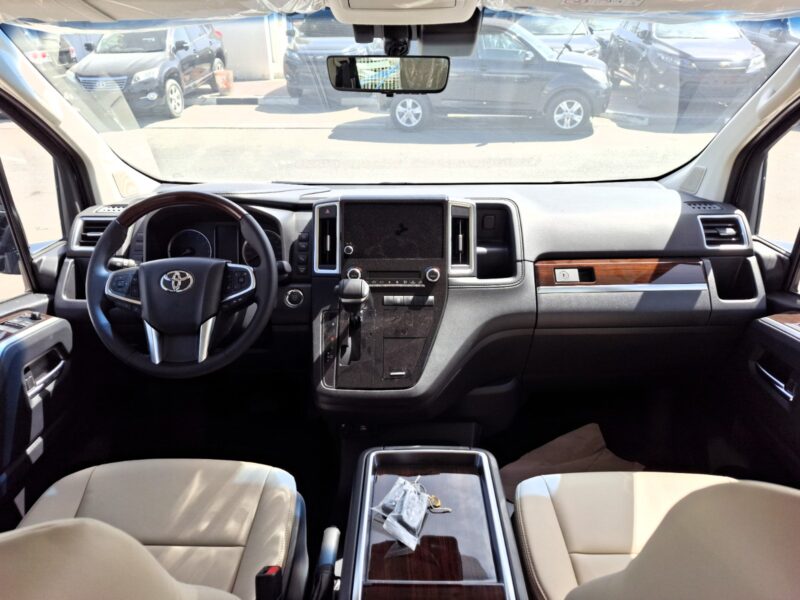 2025 Toyota Granvia Minivan 3.5L V6 Engine Full Black Beige Van Petrol with Radar