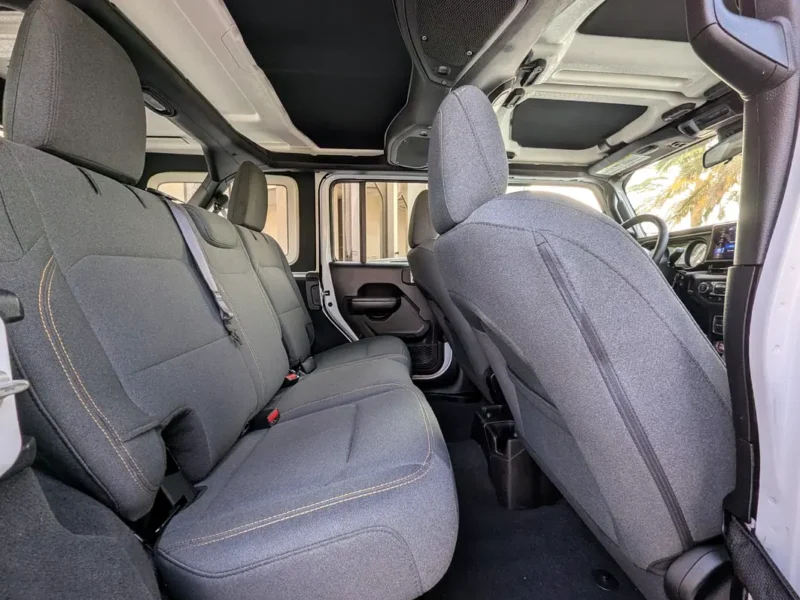 2024 JEEP WRANGLER SPORT 2.0L V4 White Black SUV IN EXCELLENT CONDITION