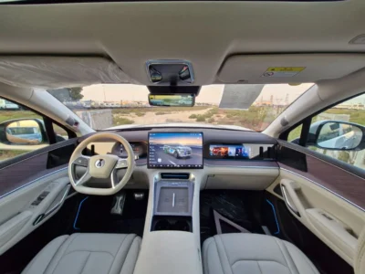 2025 BYD DENZA N9 e3 FLAGSHIP 2.0T Plug-in Hybrid 4 Cylinders Silver White SUV