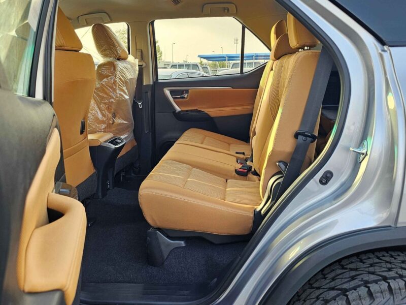 2024 Toyota Fortuner 4.0 Litres V6 Engine PETROL Silver Tan SUV GCC Specs