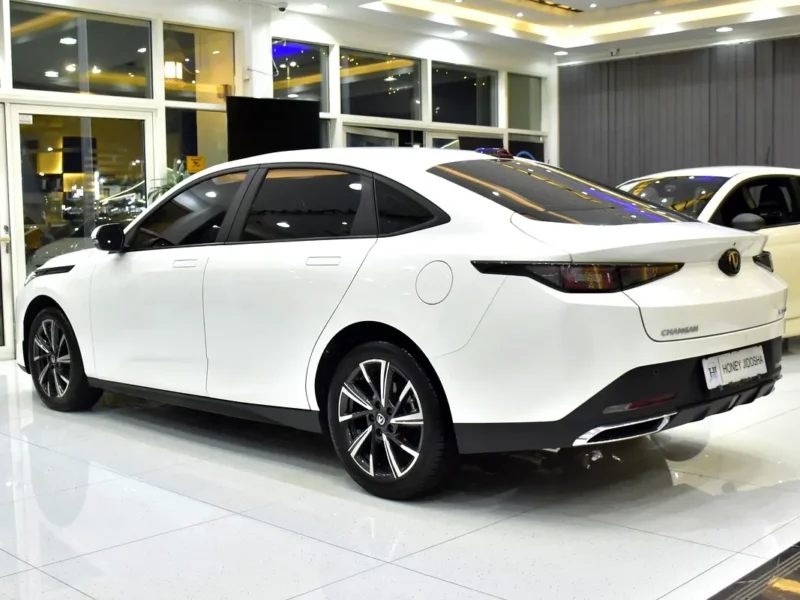 2025 Changan Eado Plus Trend 4 Cylinders Petrol Engine White Beige Sedan GCC