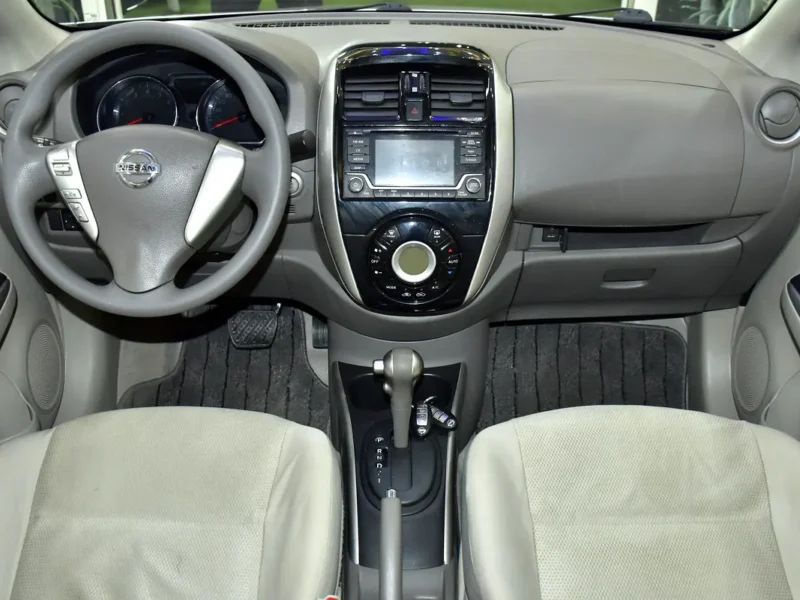 2016 Nissan Sunny SL 4 Cylinder Petrol Engine Silver Beige Sedan GCC Specs