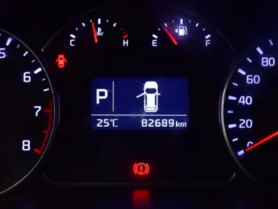 2016 Kia Carens EX 4 Cylinder Petrol Engine White Beige Crossover GCC