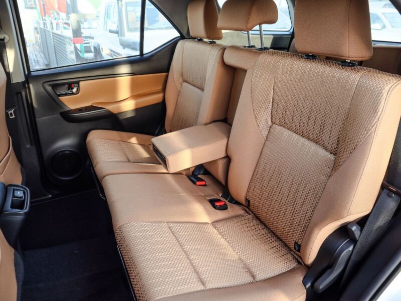 2025 Toyota Fortuner EXR 2.7 Litres 6 Cylinders Petrol Engine White Brown SUV GCC