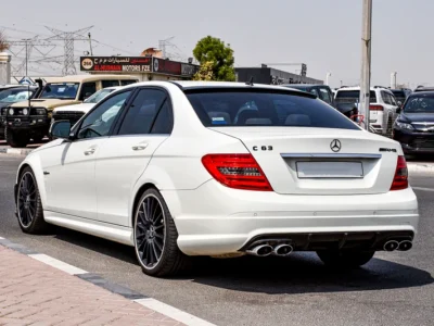 2009 Mercedes-Benz C-Class C63 AMG 8 Cylinder Engine White Beige Sedan