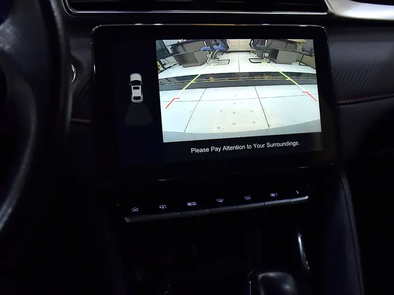 2022 MG ZS Comfort 4 Cylinders Petrol Engine Silver Black Crossover GCC