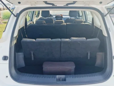 2022 Chevrolet Captiva Other 4 Cylinder Petrol Engine White Grey SUV GCC