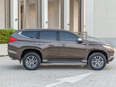 2017 Mitsubishi Montero Sport GLS 2WD 6 Cylinder Petrol Engine Brown Beige SUV