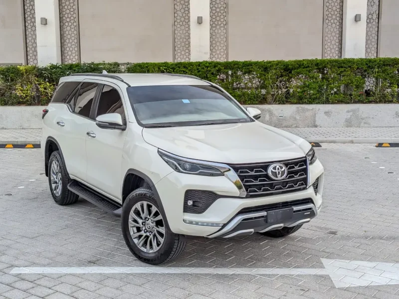 2022 TOYOTA FORTUNER VXR V6 Petrol Engine 4.0 Litres White Brown SUV GCC
