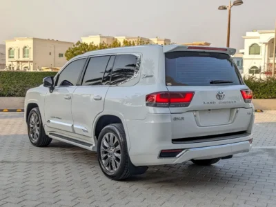 2016 TOYOTA LAND CRUISER FACELIFTED 2025 GCC Specs V6 4.0L White Beige SUV