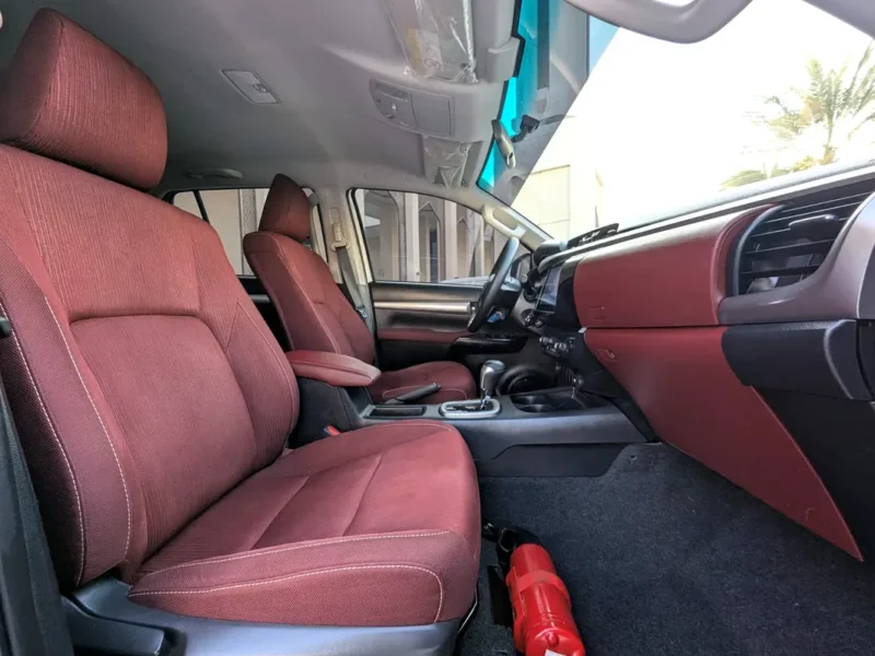 2024 Toyota Hilux SR5 DOUBLE CABIN 4X4 V4 Petrol Engine 2.7L White Red Pickup