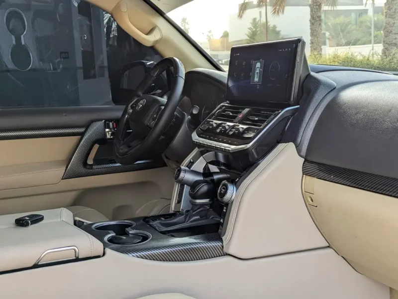 2016 TOYOTA LAND CRUISER FACELIFTED 2025 GCC Specs V6 4.0L White Beige SUV