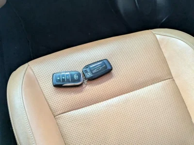 2022 TOYOTA FORTUNER VXR V6 Petrol Engine 4.0 Litres White Brown SUV GCC