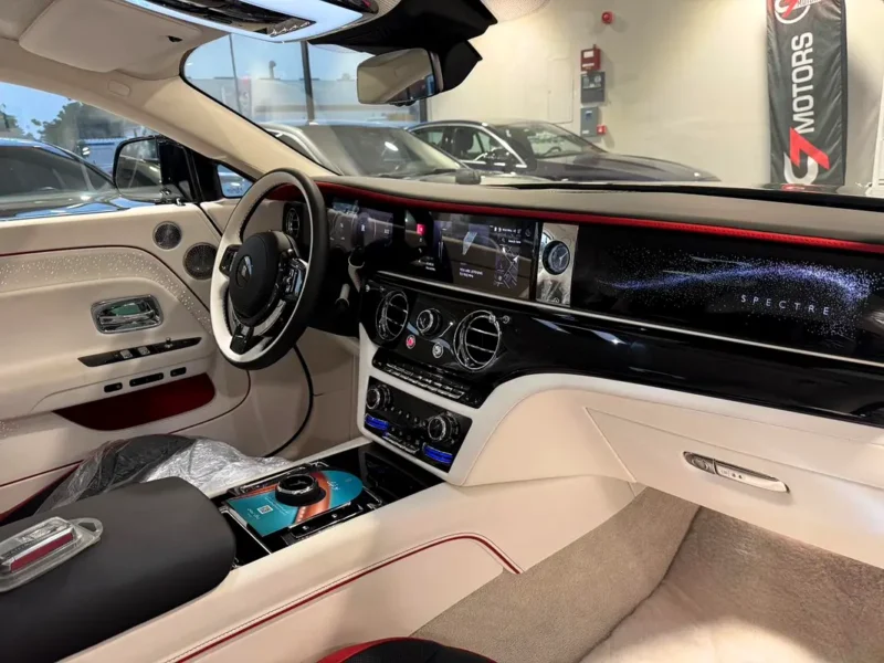 2024 Rolls-Royce Spectre Standard Ultra Luxury Electric Coupe Black White GCC