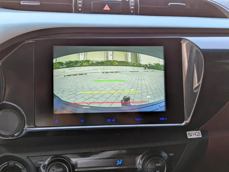 2024 Toyota Hilux SR5 DOUBLE CABIN 4X4 V4 Petrol Engine 2.7L White Red Pickup