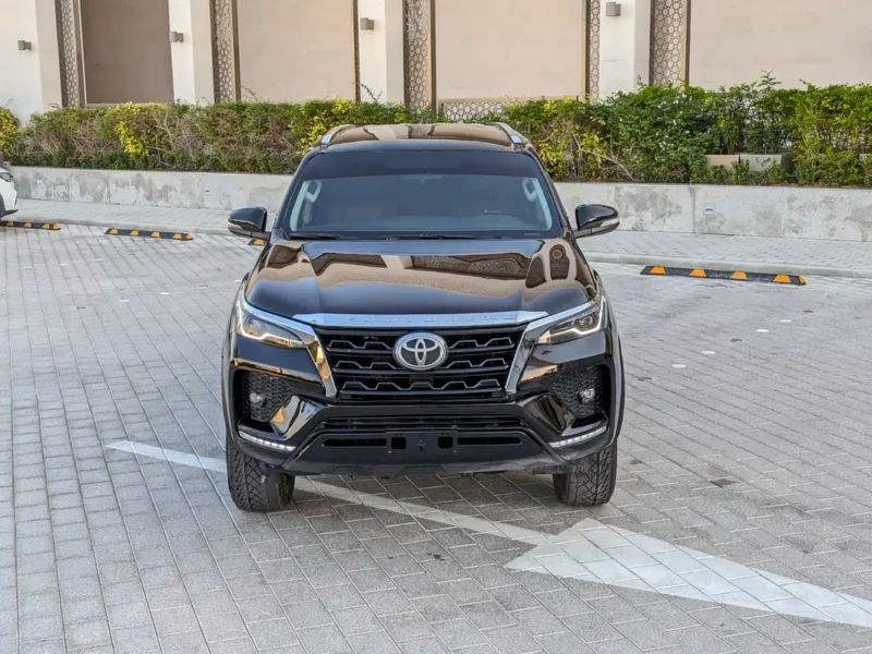 2018 Toyota Fortuner EXR FACELIFTED 2025 GCC Specs V4 2.7L Black Brown SUV
