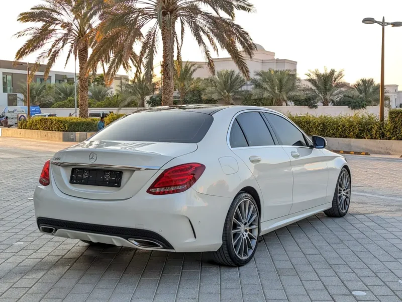 2015 Mercedes-Benz C-Class C200 4 Cylinder Petrol Engine White Red Sedan White