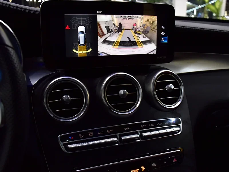 2021 Mercedes-Benz GLC GLC 200 4 Cylinder Petrol Engine White Red Crossover GCC