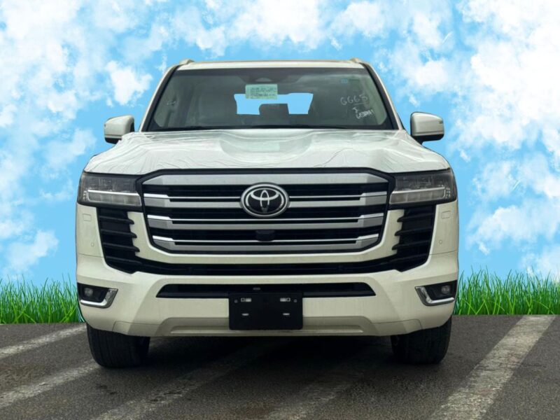 2025 Toyota Land Cruiser GXR 3.5L 6 Cylinder Petrol Engine White Beige SUV