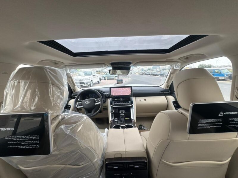 2025 Toyota Land Cruiser GXR 3.5L 6 Cylinder Petrol Engine White Beige SUV