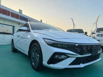 2023 Hyundai Elantra 2.0 Litres 4 Cylinders Petrol Engine White Beige Sedan