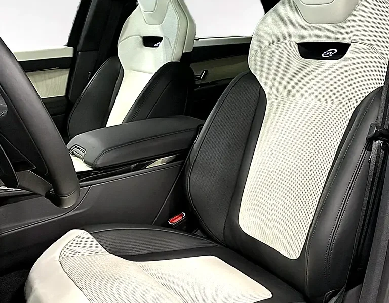 2025 Land Rover Range Rover Sport SV LIMITED 8 Cylinders Engine Blue White SUV