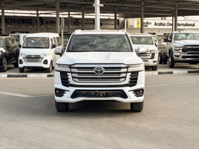 2025 Toyota LC300 VXR 3.3L 6 Cylinder DSL Highest Specification White Black SUV