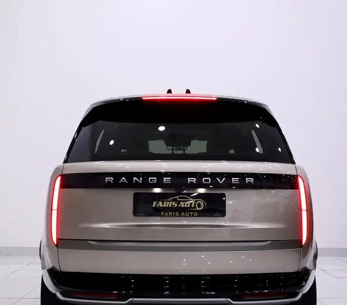 2024 Land Rover Range Rover HSE P460e 6 Cylinder PLUG IN HYBRID Gold White SUV