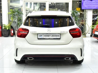 2015 Mercedes-Benz A-Class A 250 Sport 4 Cylinder Petrol Engine White Black Hatchback