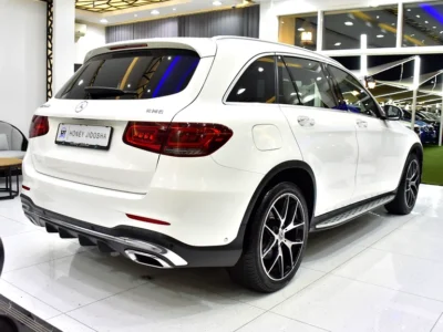 2021 Mercedes-Benz GLC GLC 200 4 Cylinder Petrol Engine White Red Crossover GCC