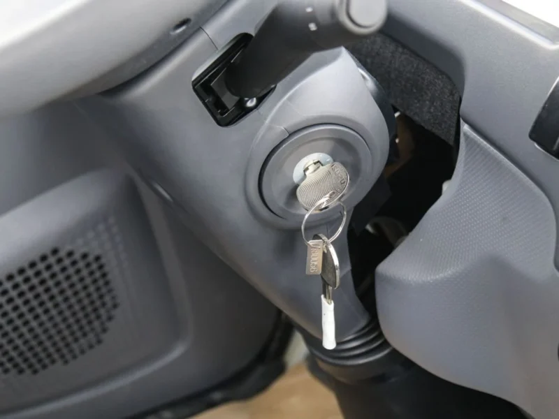 2025 ISUZU NPR 71 LONG 5.6L 6 Cylinders DIESEL CHASIS White Grey Truck